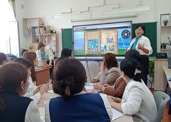 Шардара ауданында білім саласын цифрландыруға арналған жиын өтті